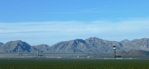 650px-Ivanpah_SEGS_(2)