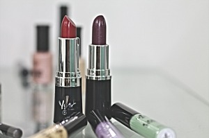 lipstick-388385_1280