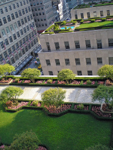 "Rockefeller Center Rooftop Gardens 2 by David Shankbone" by David Shankbone - David Shankbone. Licensed under CC BY 2.5 via Wikimedia Commons.